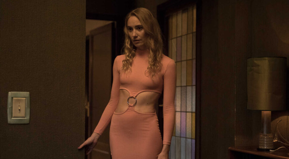 Déborah François als Vane in Der Sanitäter bei Netflix.