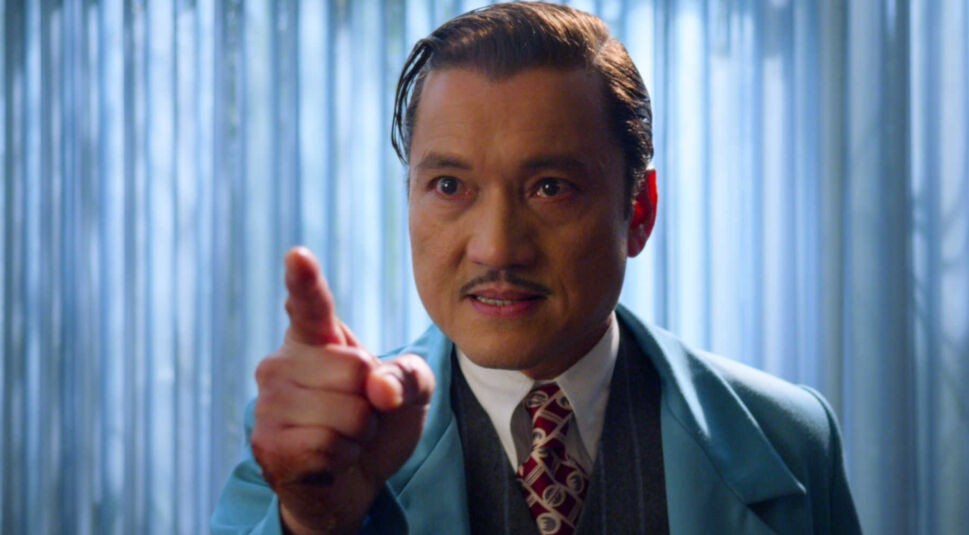 Jon Jon Briones als Dr. Richard Hanover in Netflix' Ratched