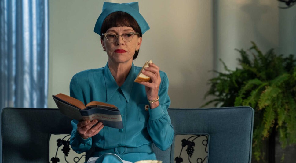 Judy Davis als Betsy Bucket in Netflix' Ratched