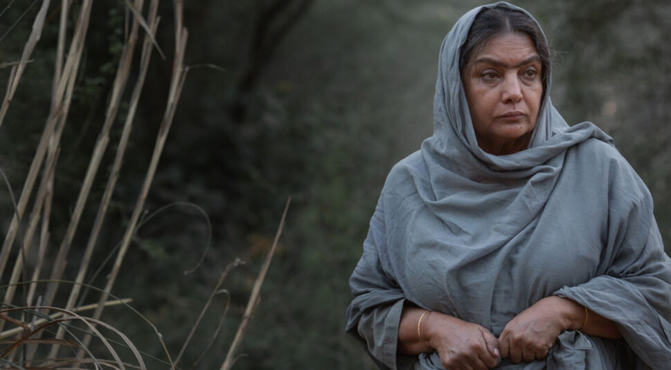 Shabana Azmi in Der schwarze Brunnen