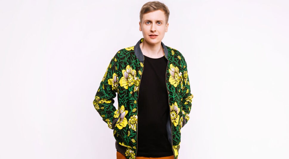 Till Reiners der Moderator des Podcasts "Jokes"