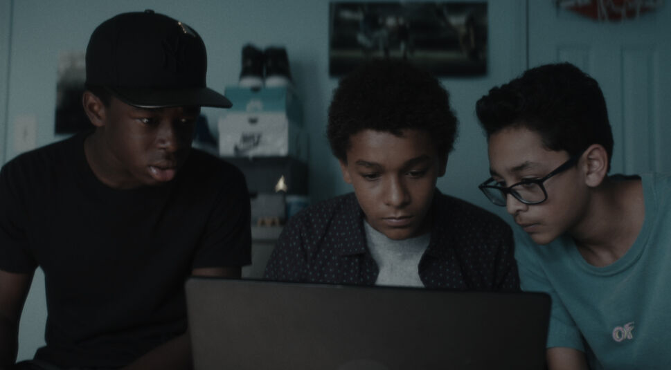 Jaden Michael, Gregory Diaz IV und Gerald W. Jones III in Vampires vs. the Bronx