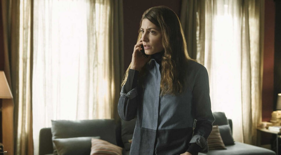 Inma Cuesta als Raquel und Bárbara Lennie als Viruca in Netflix' Deine letzte Stunde