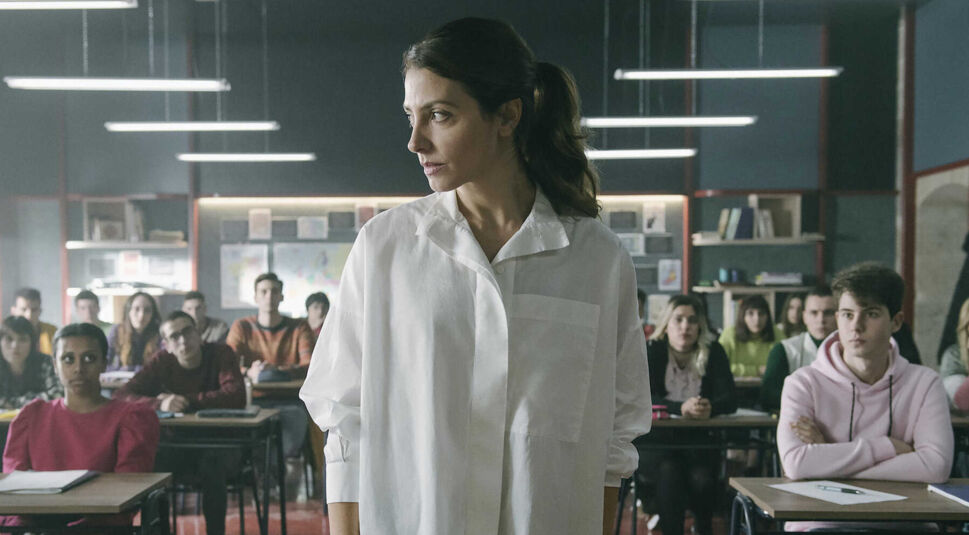  Ihre Klasse soll Viruca (Bárbara Lennie) in den Selbstmord getrieben haben.