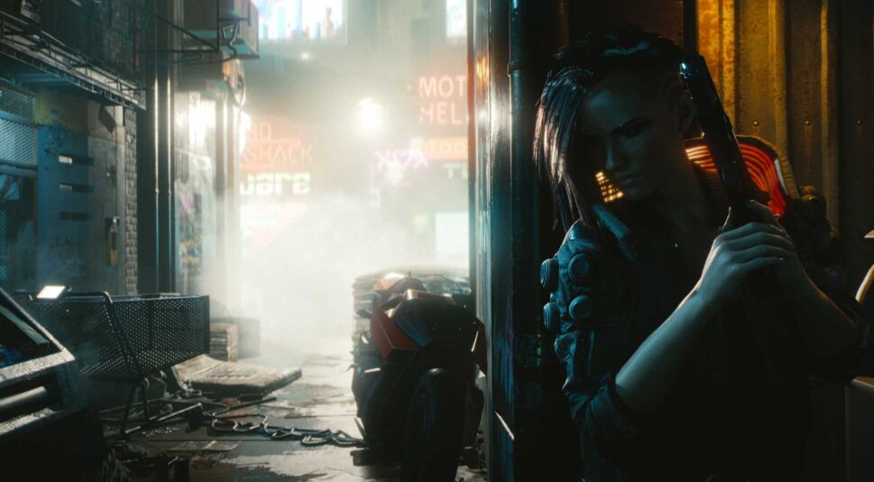 Frau hinter einer Gasse in Cyberpunk 2077