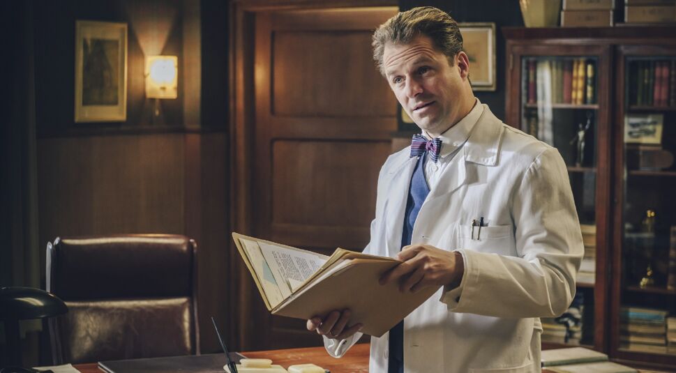 Philipp Hochmair in Charité