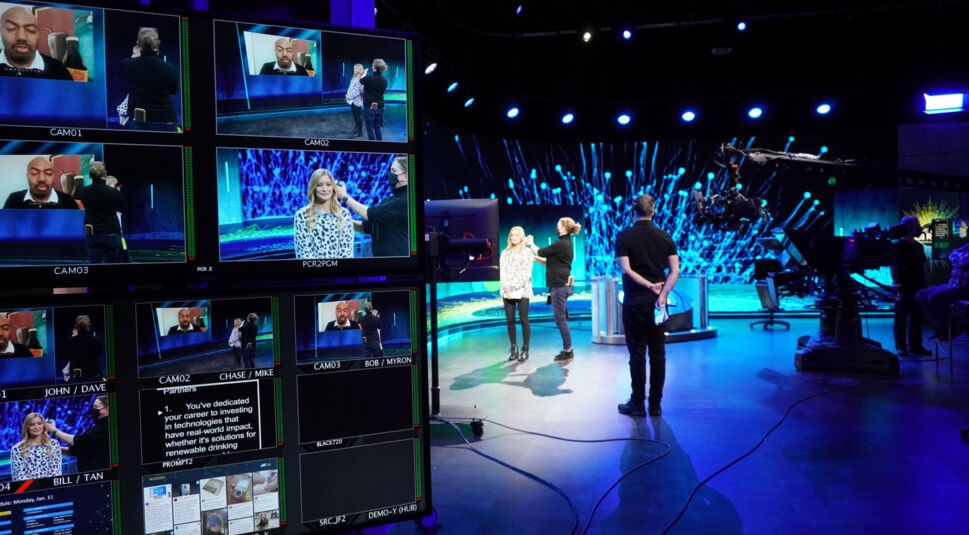 Vorbereitungen vor der Kamera-Übertragung bei der digitalen CES 2021 mit iJustine.