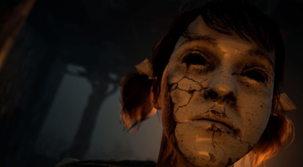 Das Mädchen "Trauer" im Xbox-Spiel "The Medium".