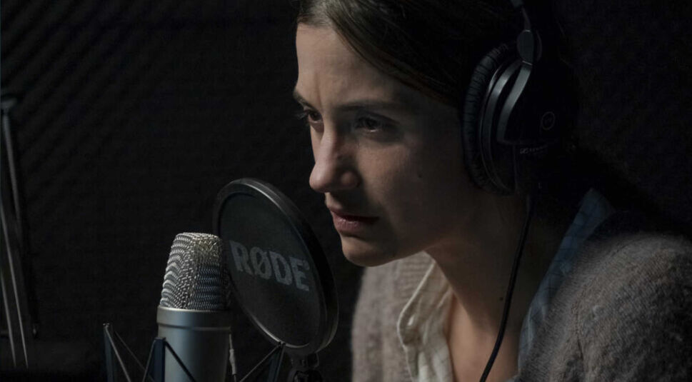 Danica Curcic als Astrid in Netflix' Equinox