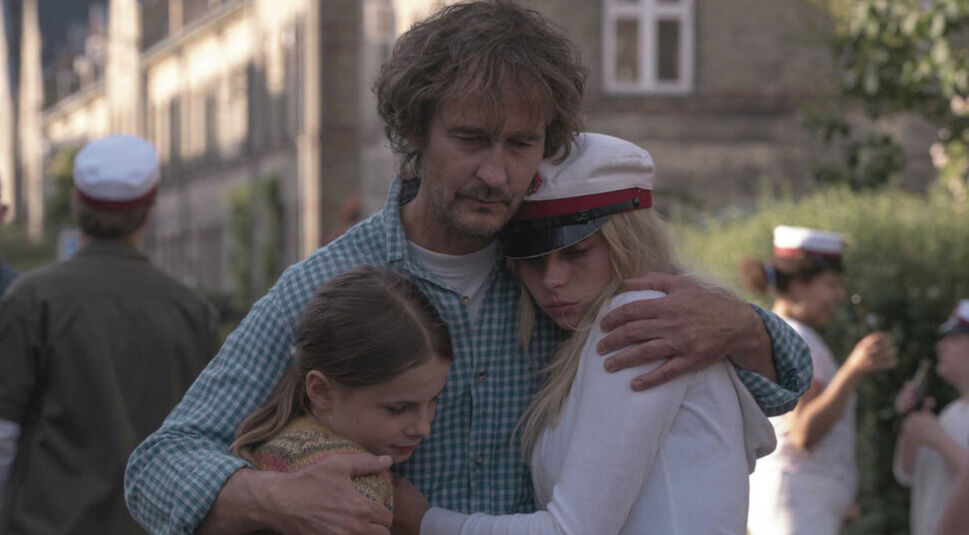 Lars Brygmann als Dennis in Netflix' Equinox