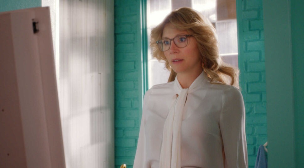 Sarah Chalke als Kate in Immer für dich da bei Netflix