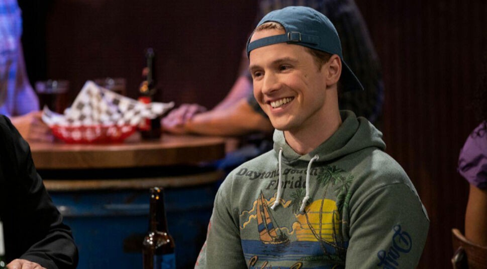 Freddie Stroma in The Crew