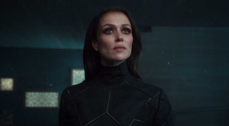 Melika Foroutan als Lord Varvara in Netflix' Tribes of Europa