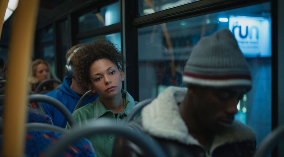 Lois Chinmimba in The One - Finde dein perfektes Match