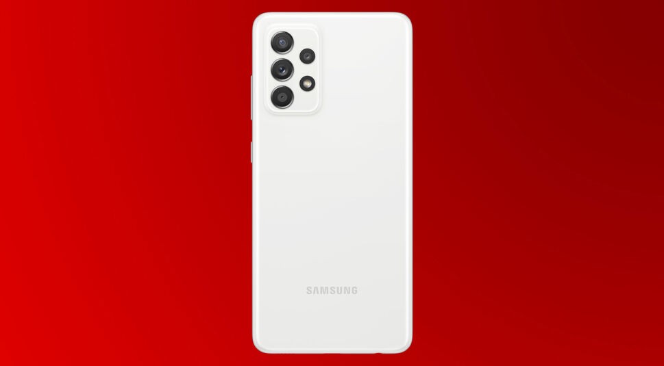 Das Samsung Galaxy A 52 5G in Weiß mit Quad-Kamera.
