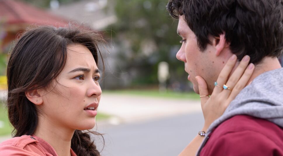 Jessica Henwick und Dylan O'Brien in Love and Monsters