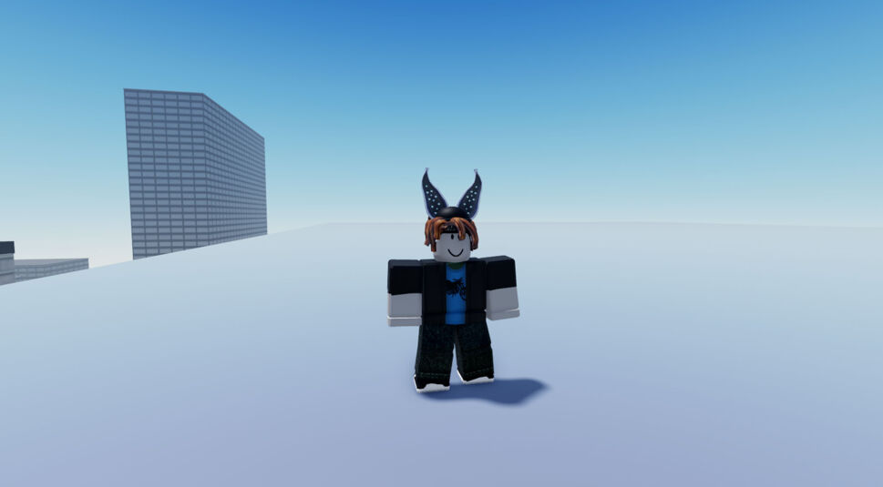 Ein Spieler trägt die Stahlhasenohren in Roblox