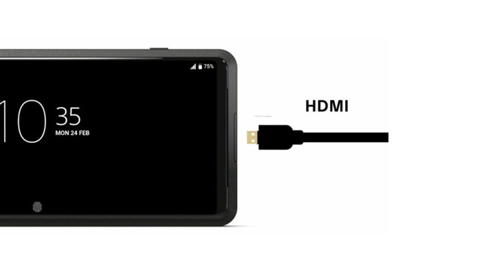 Sony Xperia Pro mit HDMI-Kabel