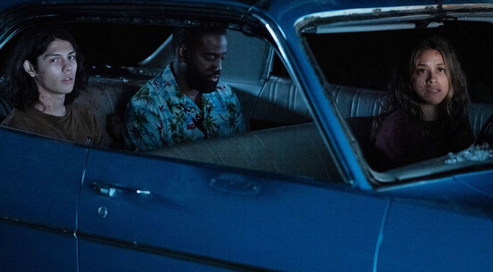 Lucius Hoyos, Shamier Anderson und Gina Rodriguez in Awake.