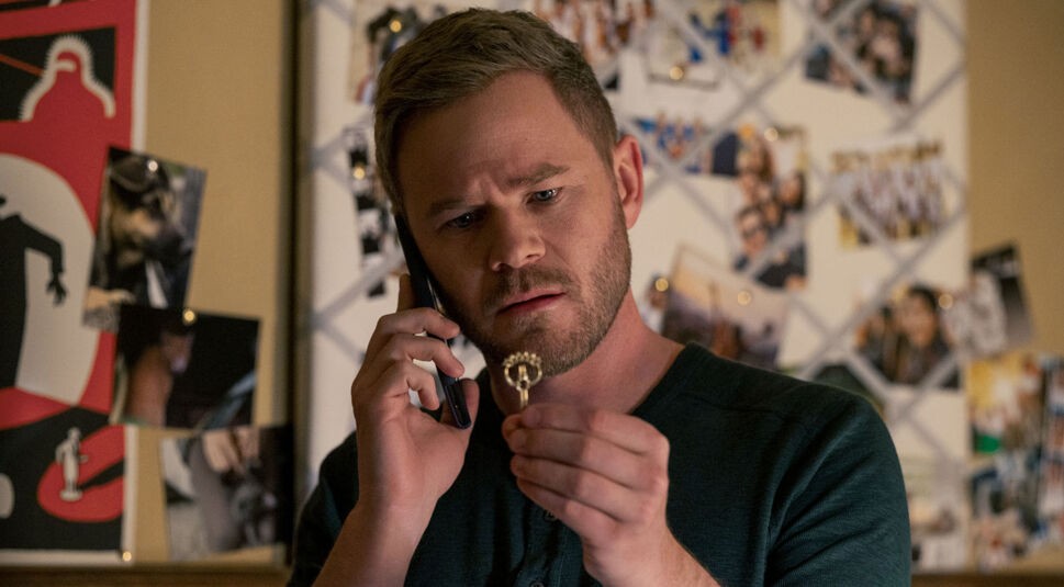 Aaron Ashmore als Onkel Duncan Locke in Locke & Key Staffel 2