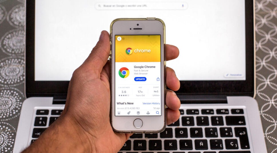 Google Chrome im Play Store auf einem Android-Smartphone