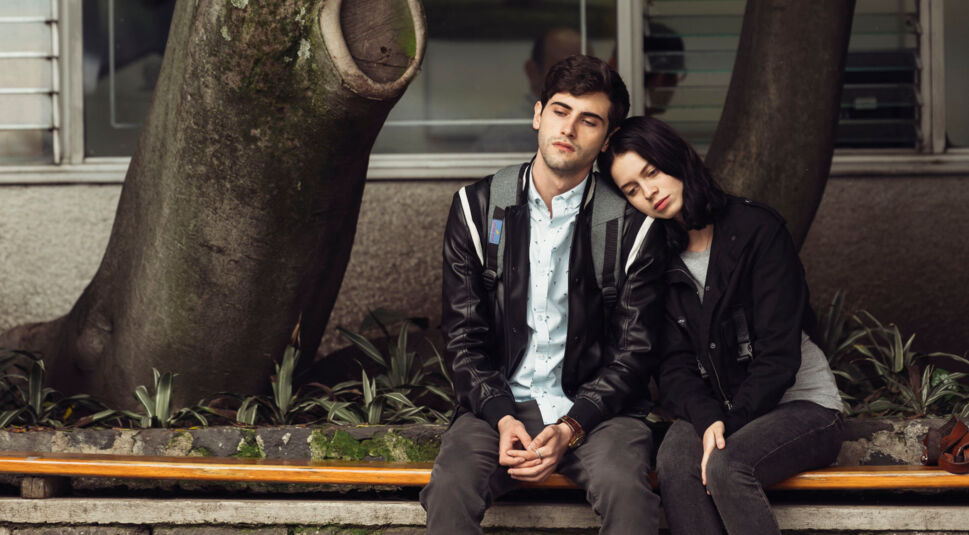 Raul und Sofia in Control Z Staffel 1