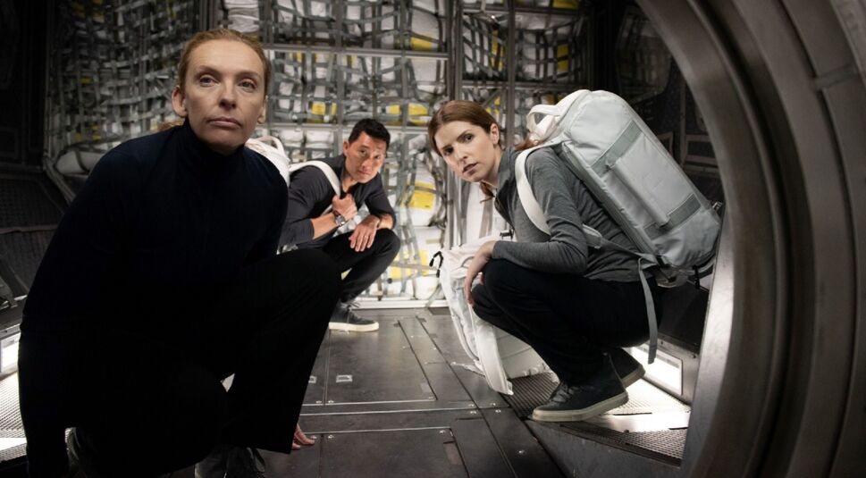 Der Cast von Stowaway