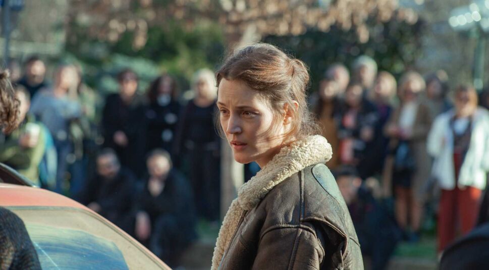 Vicky Krieps in Beckett