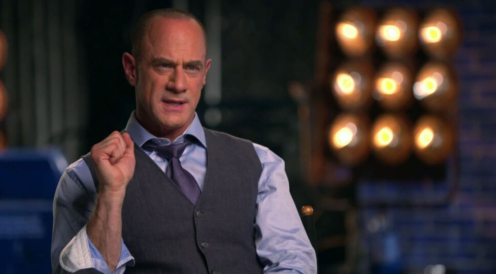 Der Schauspieler Christopher Meloni gibt ein Interview