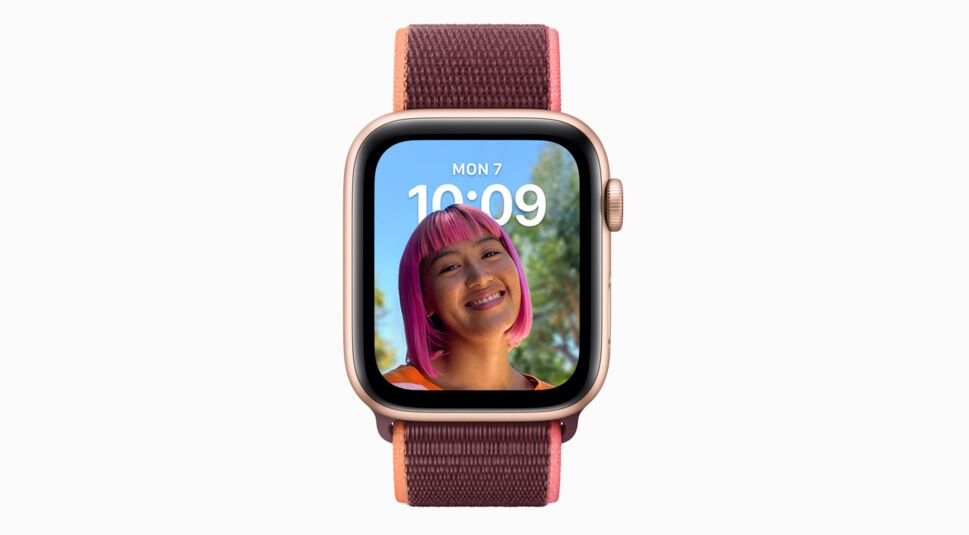 Ein Beispiel für ein Poträt-Zifferblatt auf der Apple Watch mit watchOS 8