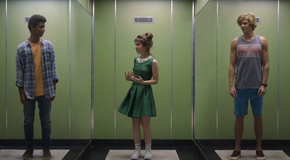 Klara Castanho in Bekenntnisse eines unsichtbaren Mädchens