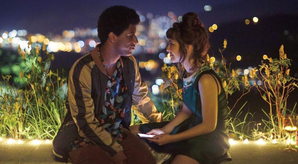 Caio Cabral und Klara Castanhos in Bekenntnisse eines unsichtbaren Mädchens