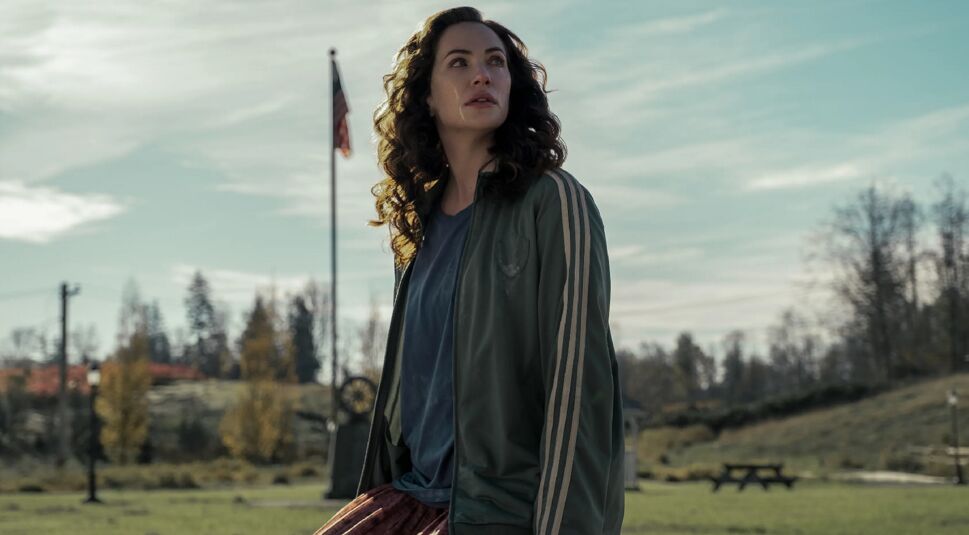 Kate Siegel in Midnight Mass