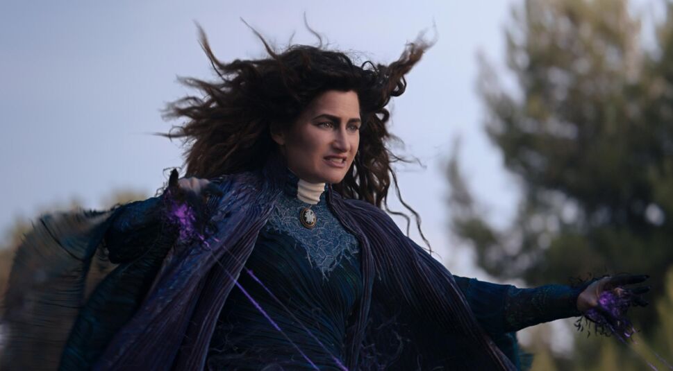 Die Hexe Agatha Harkness (Kathryn Hahn) in der Serie WandaVision