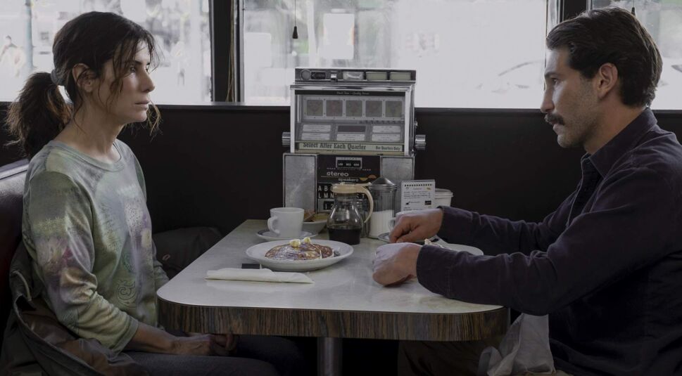 Jon Bernthal und Sandra Bullock bei Netflix