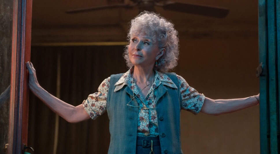  Rita Moreno war direkt in zwei West Side Story-Verfilmungen zu sehen: 1961 & 2021.