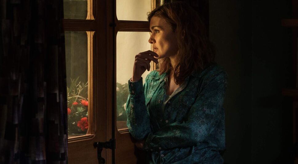  Welche Rolle spielt Elena (Marta Nieto) im Städtchen Feria?