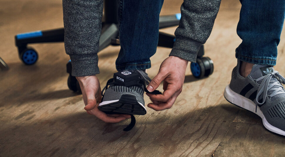 Gaming Gadget am Fuß