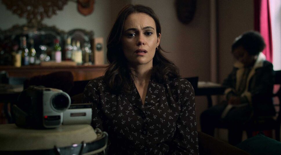 Mandy schaut erstaunt 