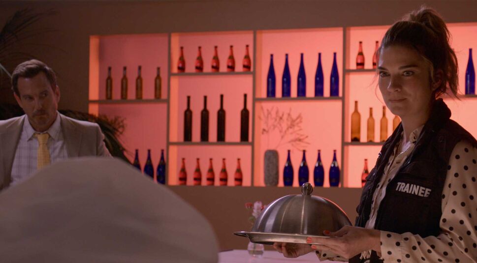 Annie Murphy und Will Arnett in Murderville