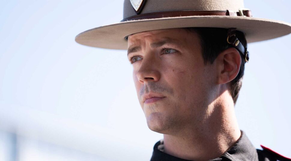 Grant Gustin in Rettungshund Ruby