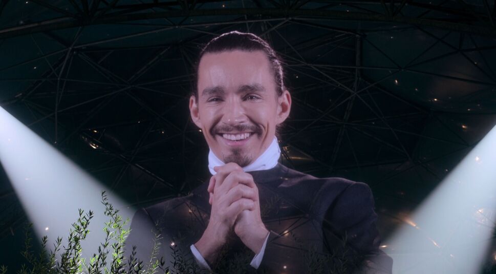 Robert Sheehan in The Last Bus