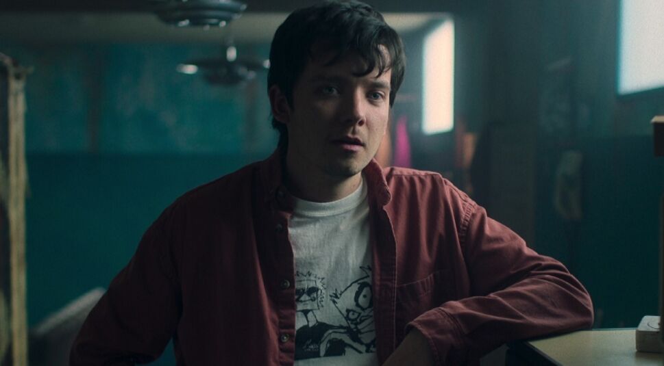 Asa Butterfield in Choose or Die