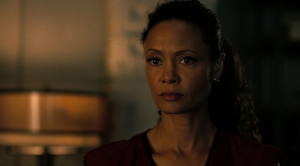  Viele altbekannte Gesichter kehren in die Besetzung der vierten Staffel zurück, unter anderem Thandiwe Newton.