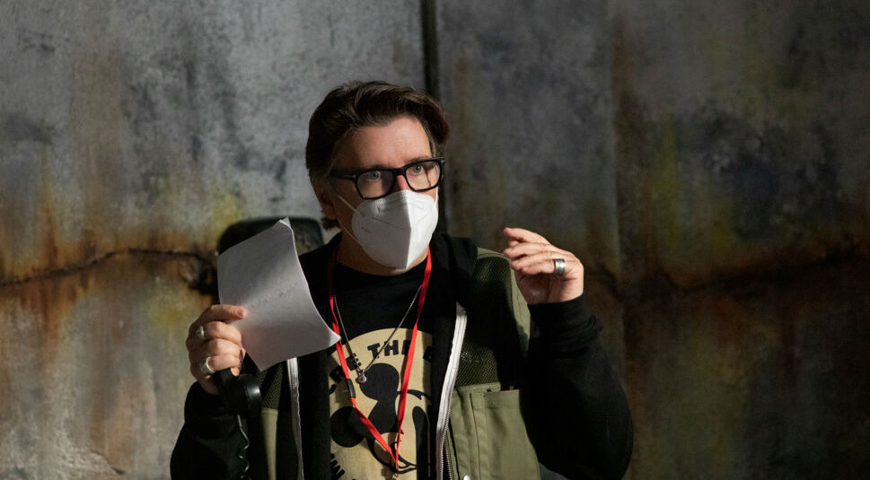 Regisseur Scott Derrickson am Set vom Film The Black Phone.