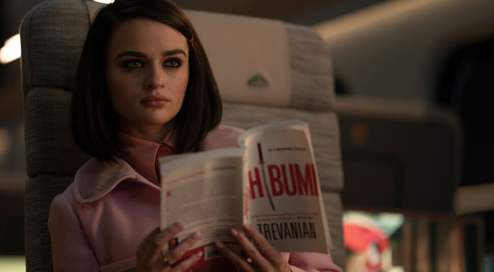  Joey King spielt Profikillerin Prince.