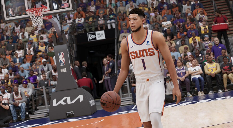 Devin Brooker dribbelt Basketball über Feld