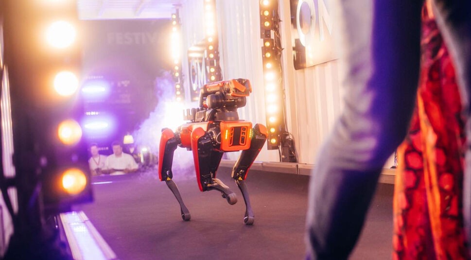 Robo-Hund SPOT bei der OMR