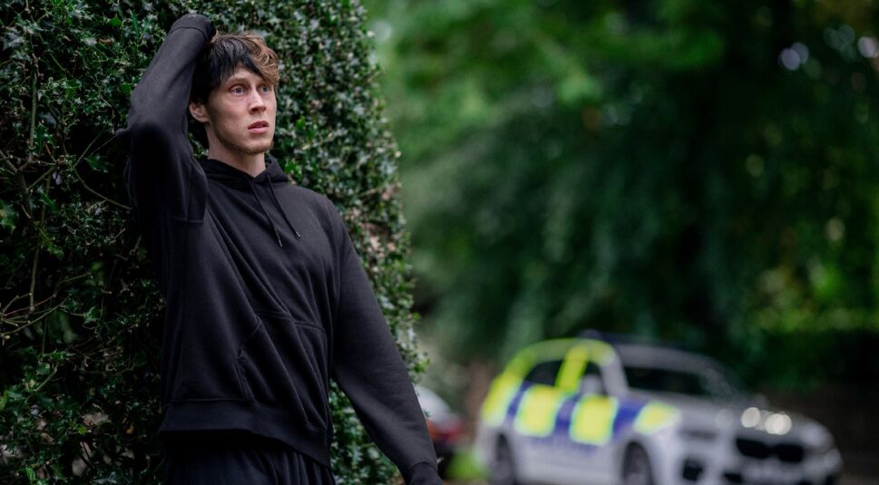 George MacKay in I Came By