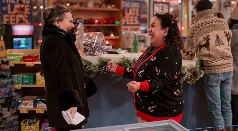 Olga Merediz in Blockbuster